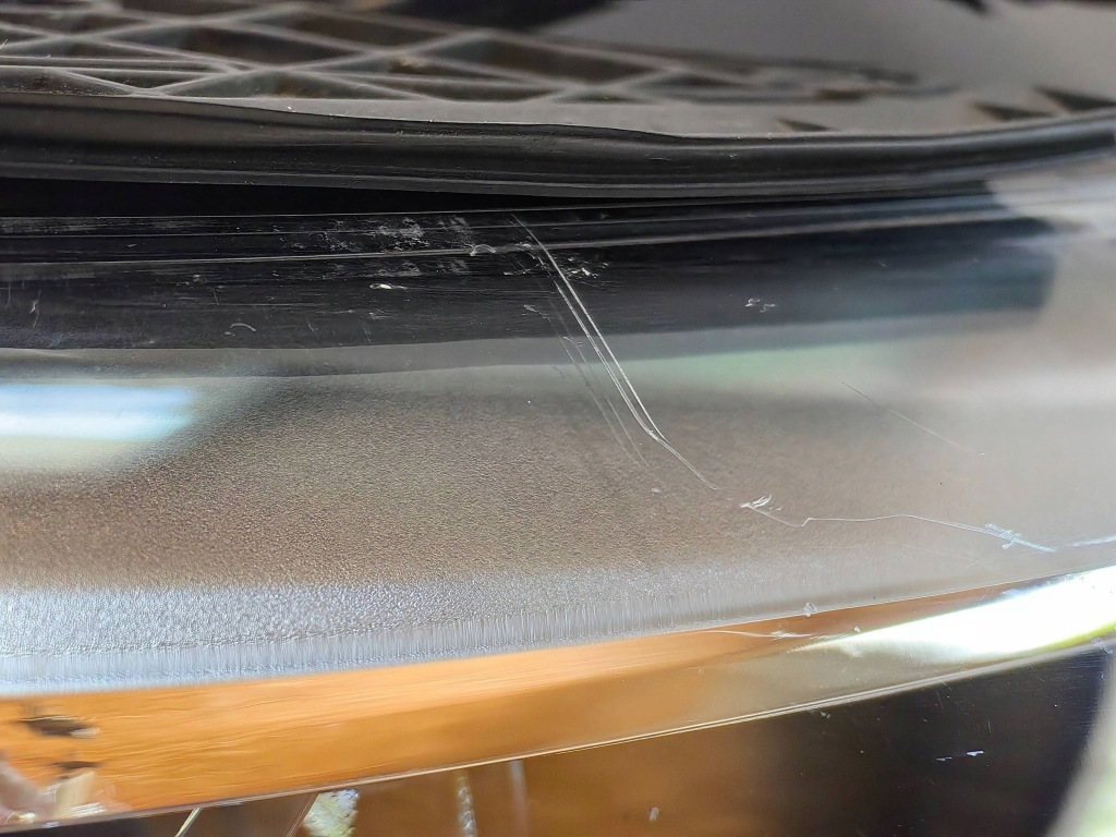 Audi q3 83a - фара full led правий cała polecam Зі Шроту