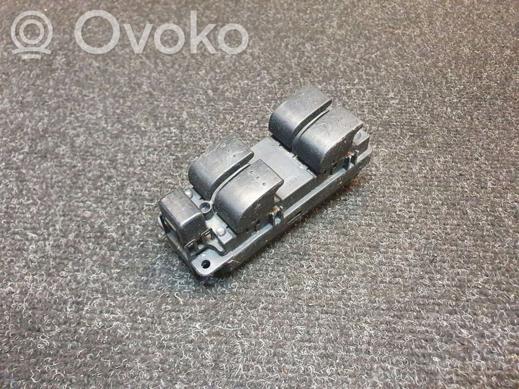 фото №1, Mazda 3 i 2006 кнопки окон