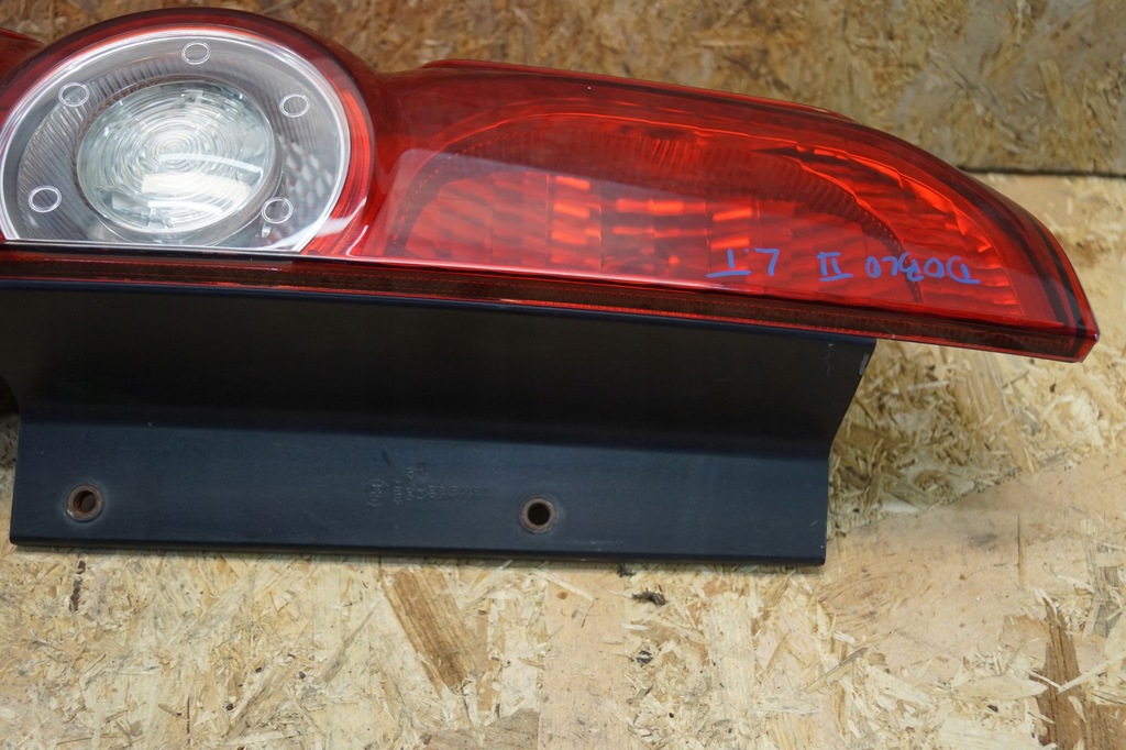 фото №7, Лампа левый задняя fiat doblo ii