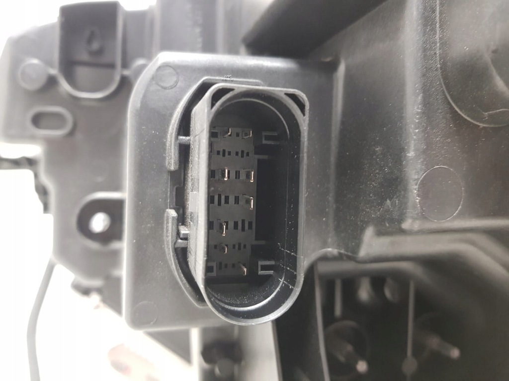 фото №11, Skoda karoq lift 22-24 лампа права фара led комплектна 57b941036b eur