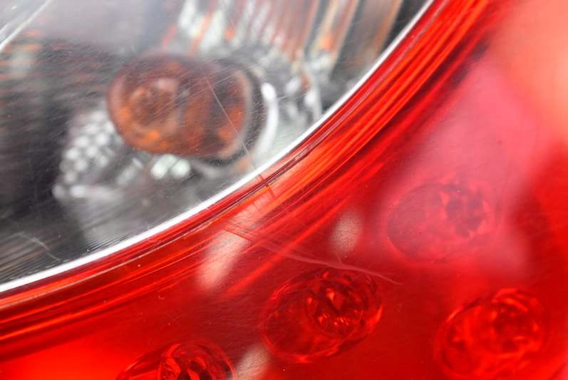 фото №11, Лампа правая задняя задняя mazda 2 de 5d 07-10