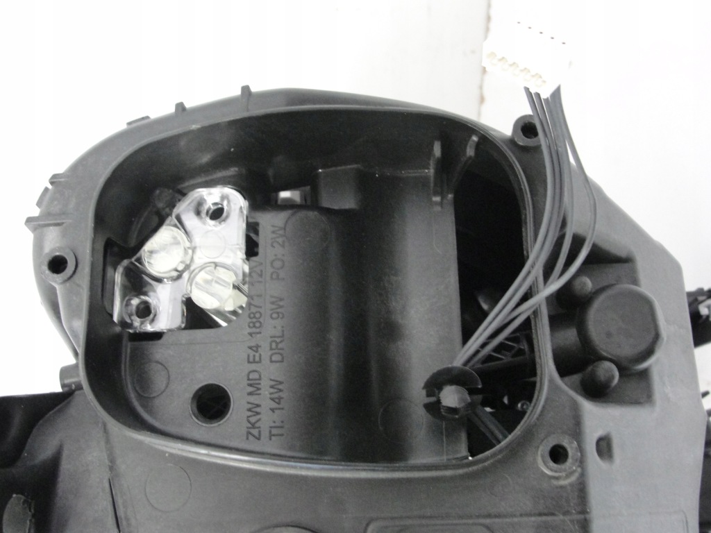 Фара перед правий opel insignia b full led 2017-20 39122975 в Україні