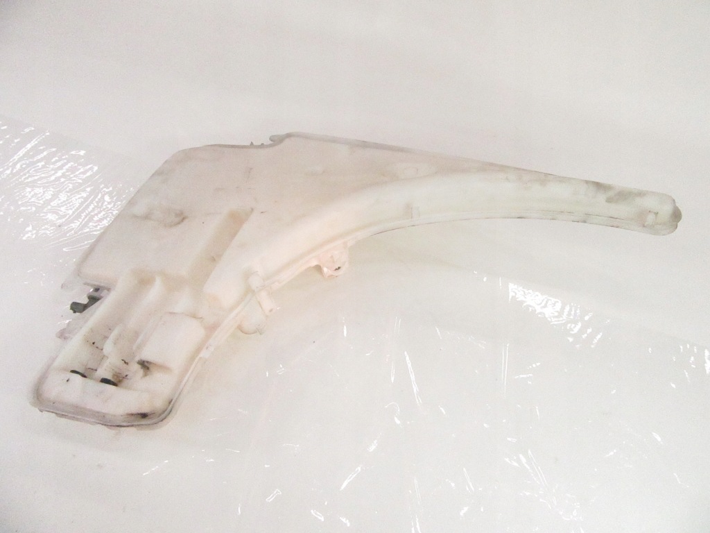 Бак жидкость омывателя bmw e81 e84 e87 e91 Киев