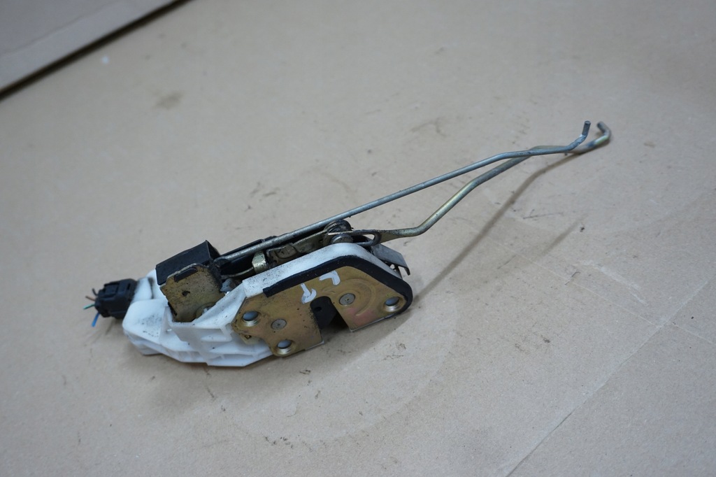 фото №1, Pajero pinin замок двері лівий перед 5-pinów eu