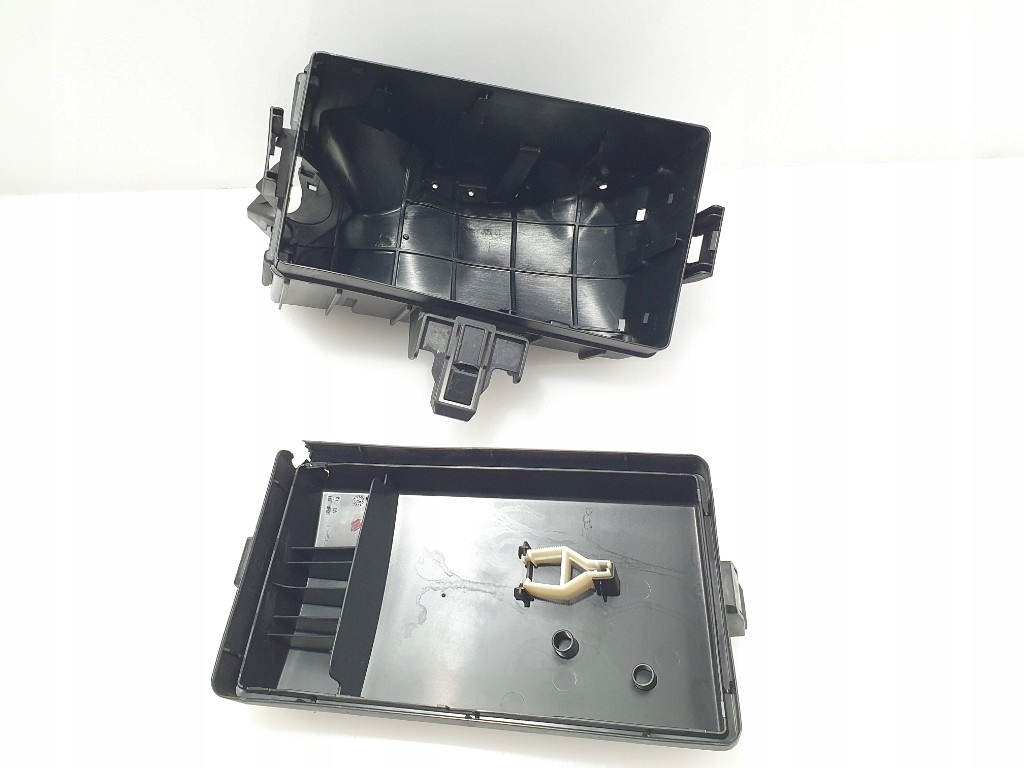 Skoda octavia 3 vw golf корпус кришка коробка запобіжників 5q0907361d Оригінал