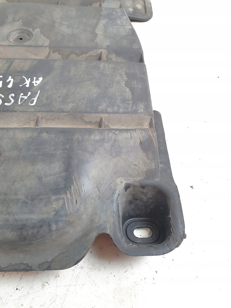 фото №8, Захист підвіска 5q0825230h volkswagen passat b8 kombi 15r.