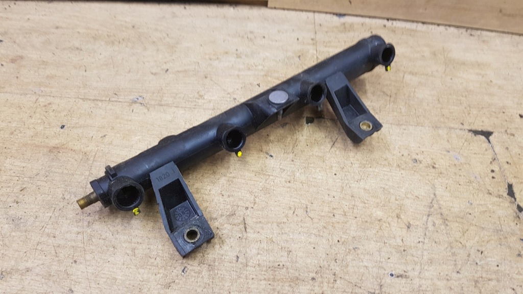 Купити Молдинг упорскування peugeot 207 1.4