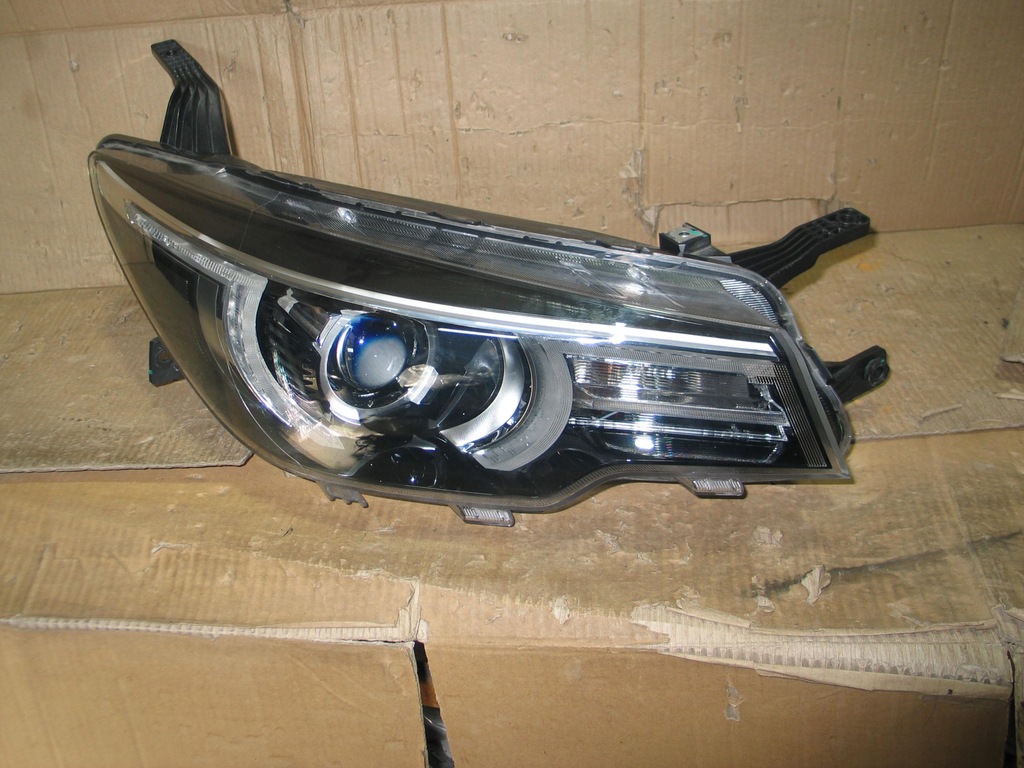фото №11, Лампа правий перед mg zs 17-19r. europa + led