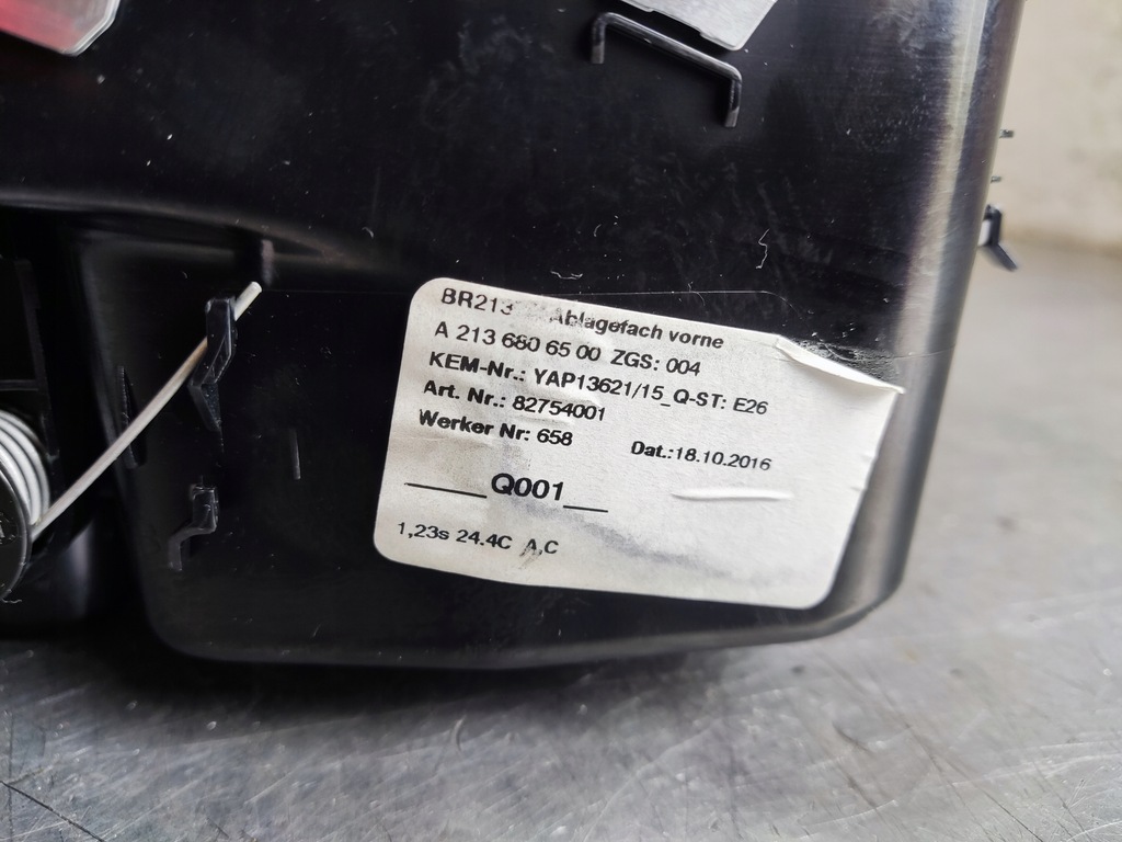 фото №6, Mercedes e klasa w213 бардачок кронштейн na кружки прикуриватель a2136806500