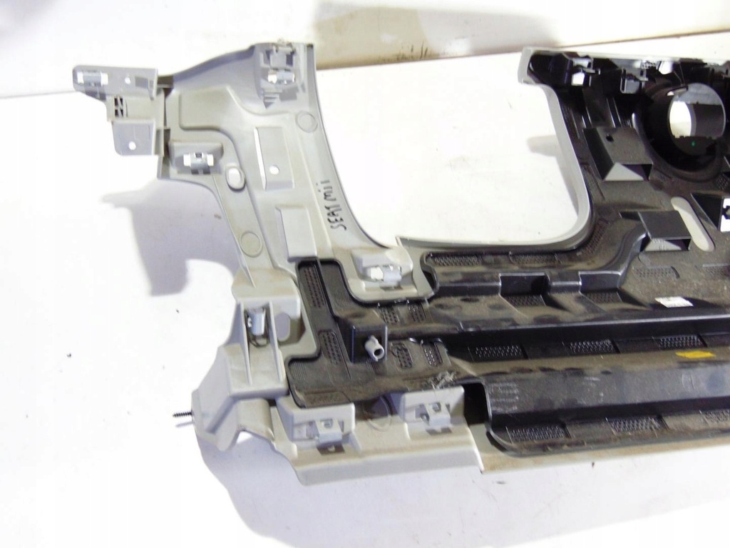 фото №7, Захист консолі pod кермо up citigo mii