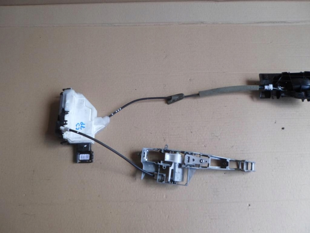 фото №1, Замок двері перед передній правий citroen c3 ii 12r