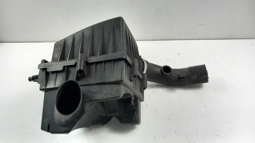 фото №3, Corsa d 1.4b корпус фильтра воздуха 55557185