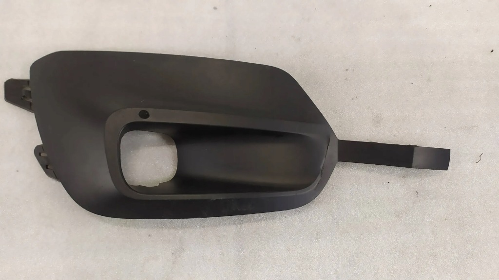 Купити Opel оригінальний номер 9816778680 решітка бампера