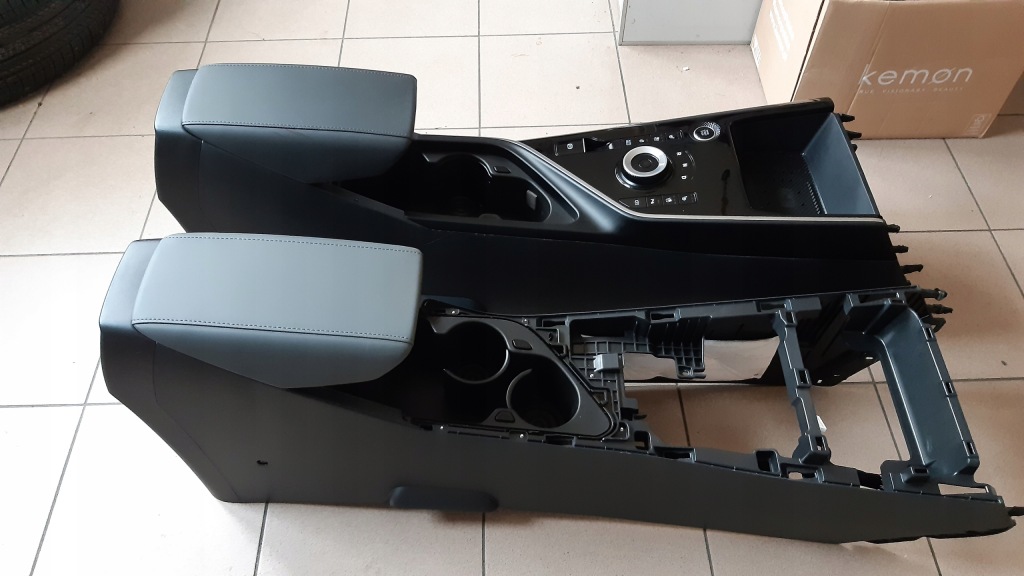 фото №1, Kia niro ii 2022- туннель подлокотник средний