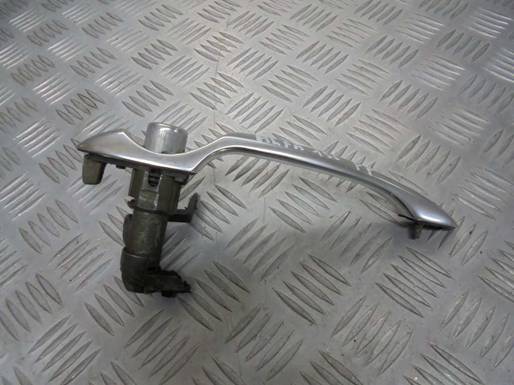 фото №2, Ручка правый перед alfa romeo 156