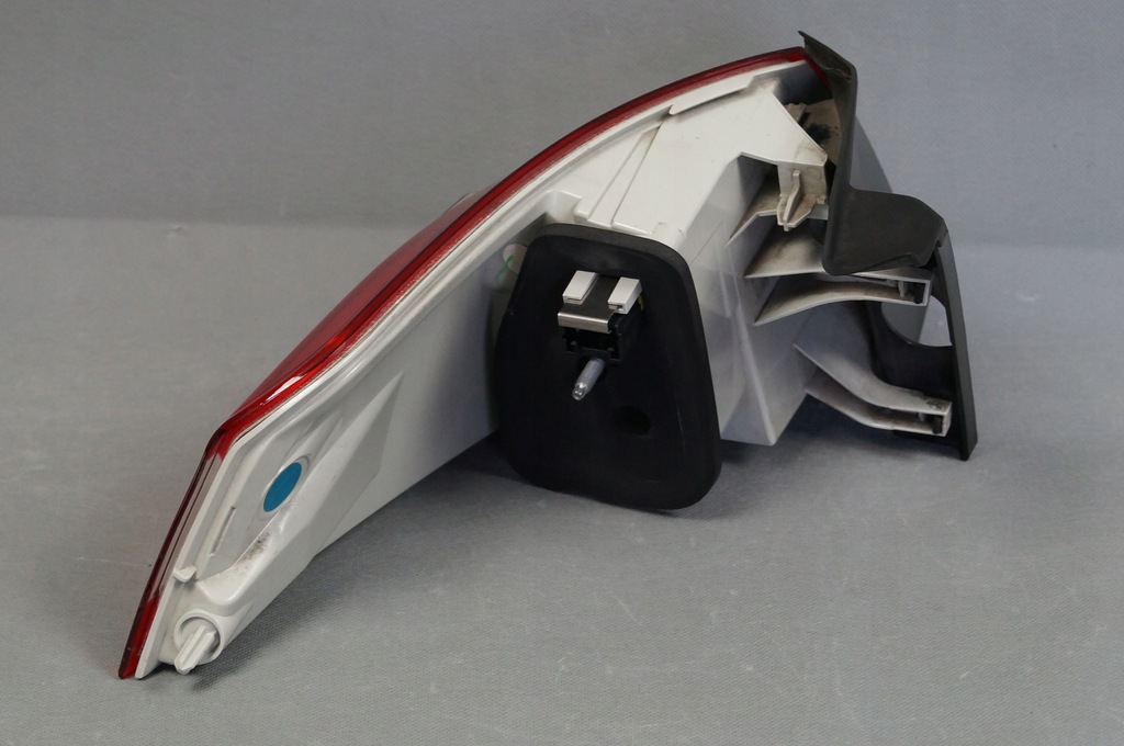 фото №13, Peugeot 508 sw 1 i 10-18 лампа правая задняя led