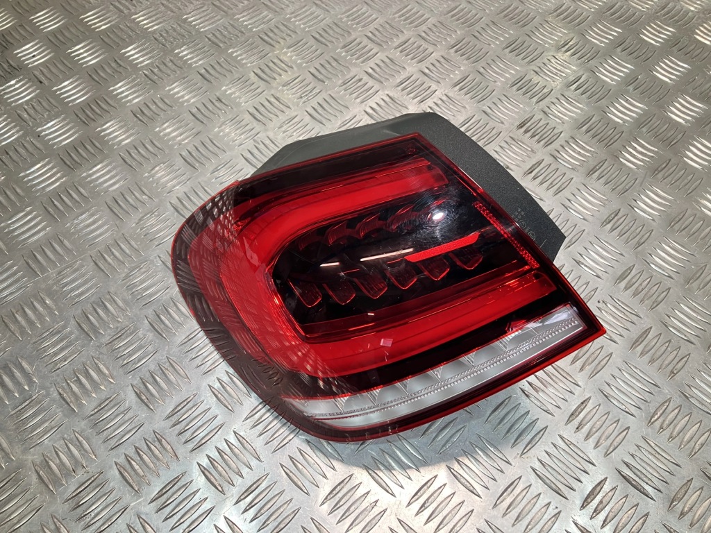 фото №2, Лампа кузовная левая mercedes a klasa w177