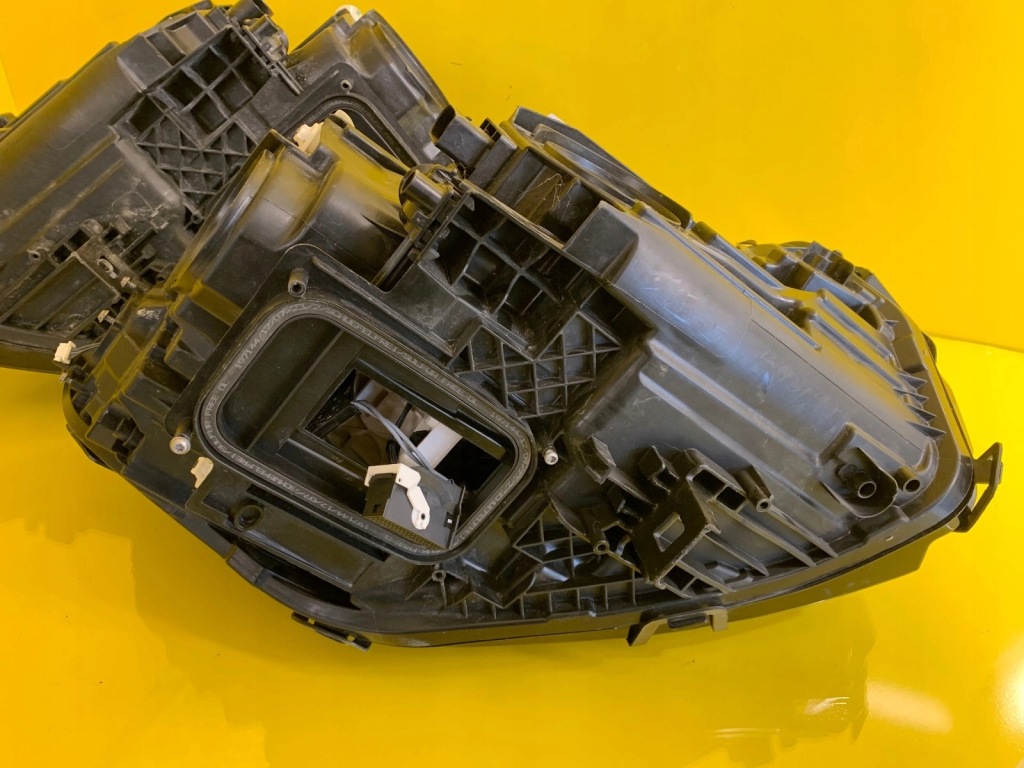 Лампа ліва права mercedes eqb eqa w243 full led Київ