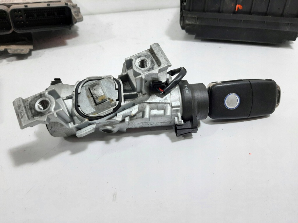 фото №16, Vw golf v 2.0 fsi 05r набір стартовий блок керування двигуна bosch 06f906056de