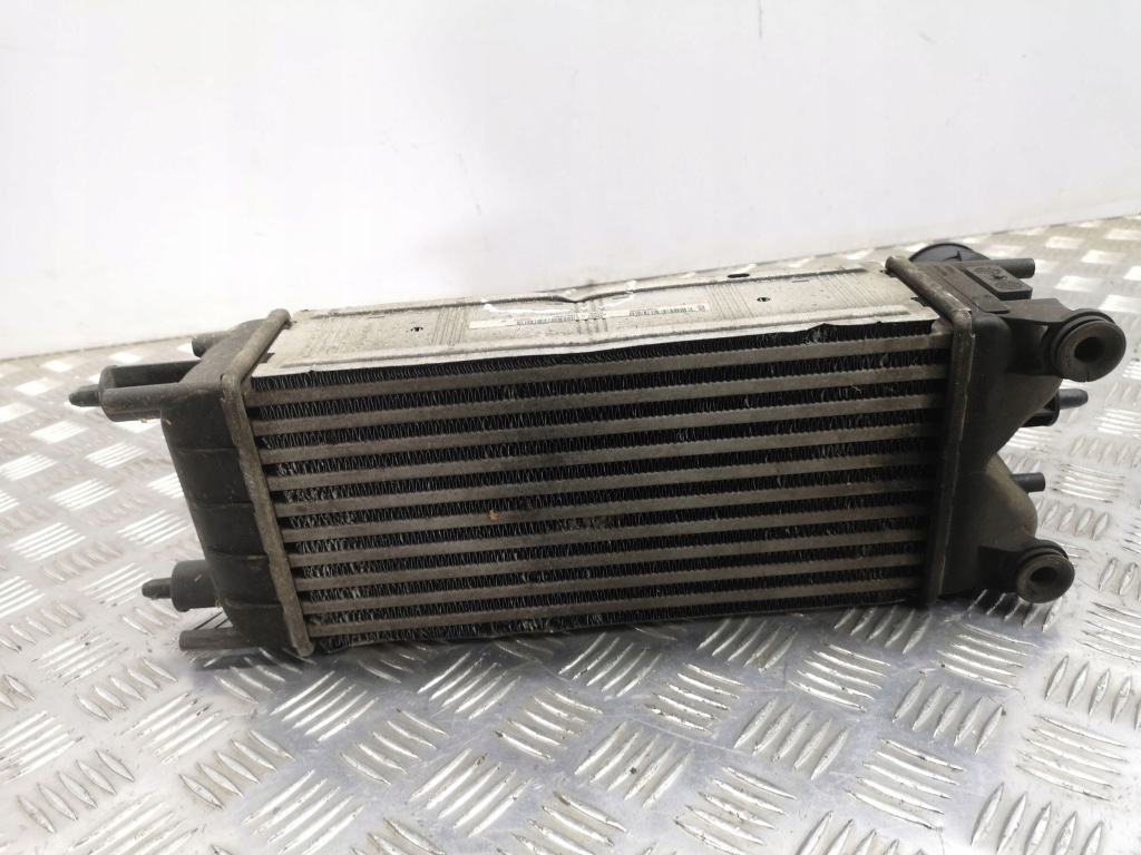 Peugeot 508 2011 радіатор повітря наддувний / інтеркулер Недорого