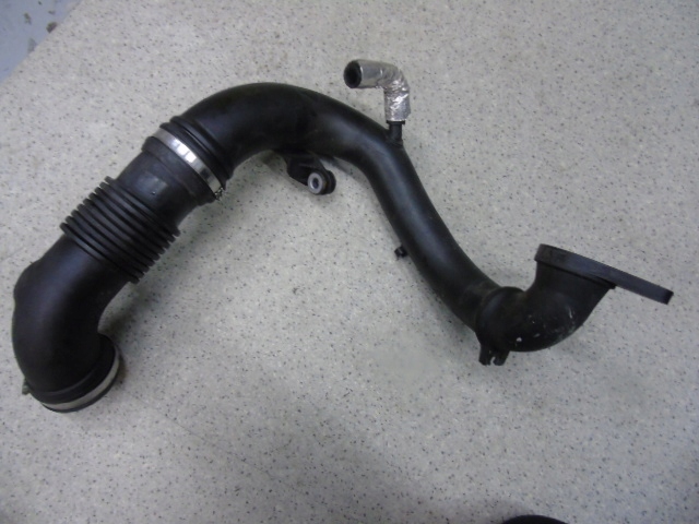 фото №1, Труба воздуха master iii iv 2.3 dci 165763705r