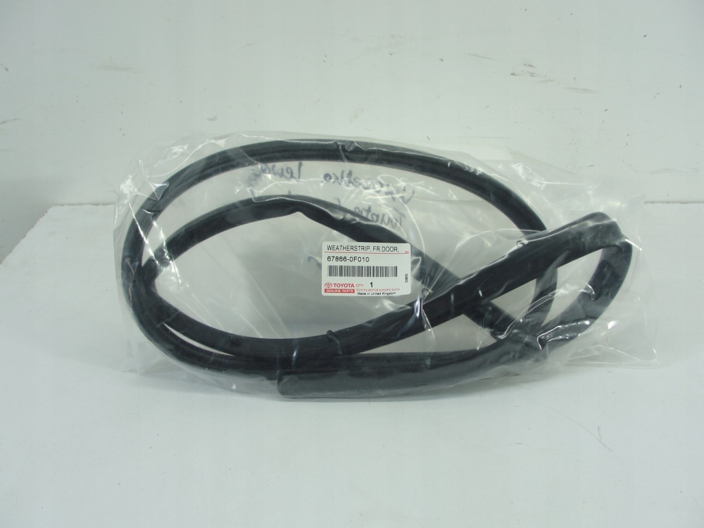 фото №1, Прокладка левая toyota corolla verso 04-07 67866-0f010