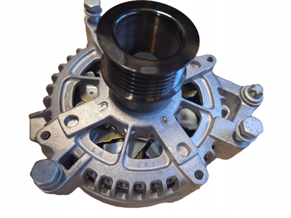 Bmw x3 g01g02 x5 g05 x7 g07 g11 g30 g20 b47d b58 генератор новый оригинальный Доставка