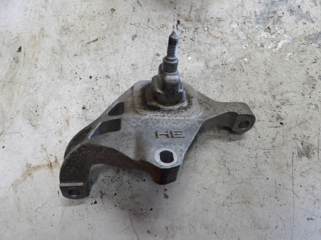 Купити Кронштейн кронштейн коробки передач 112339294r renault оригінальний номер