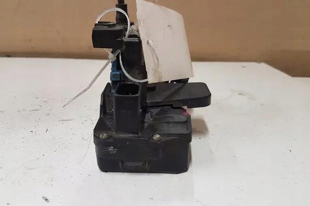 фото №7, Замок лівих передніх двері opel antara a046818 2.0l дизель 110kw 2010