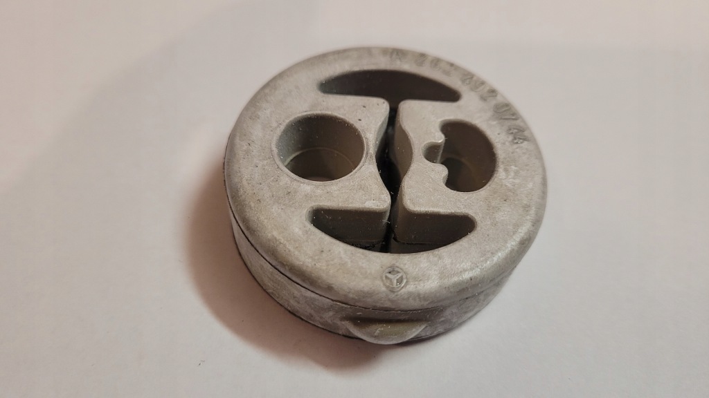 Купить Mercedes c202 кронштейн глушителя 2024920744