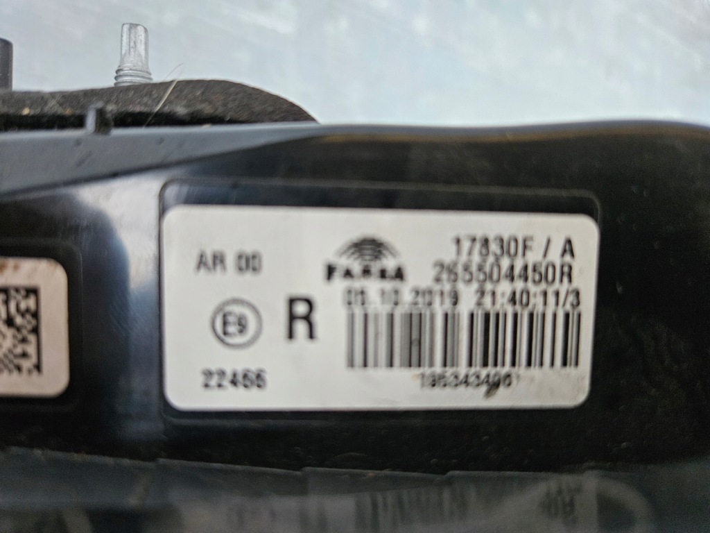 фото №4, Renault clio v led hb led 19-21 лампа правая задняя