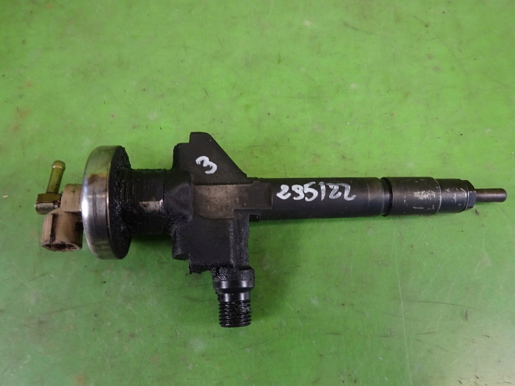 фото №1, Форсунка mazda mpv ii 0412-13h50