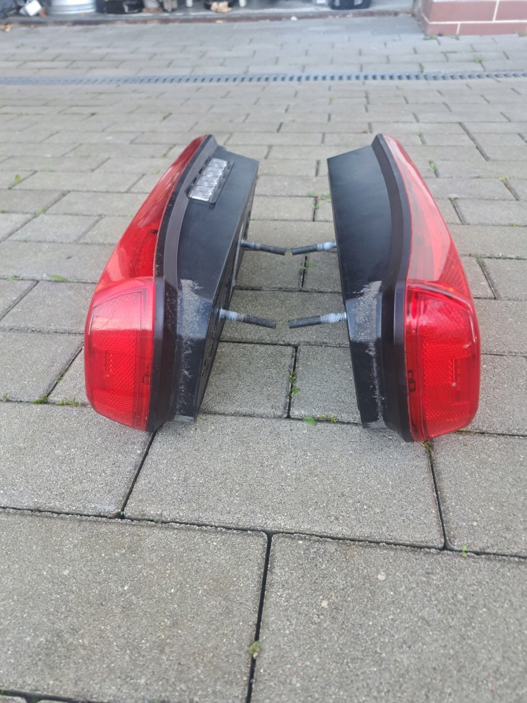 Купить Mercedes actros mp5 год 2022 комплект задних лампа led оригинал. a 0035443303