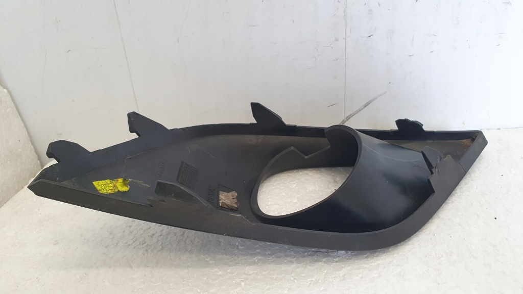 Решітка заглушка бампера ліва перед renault clio iv рестайлінг  16- оригінал Оригінал