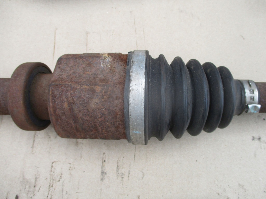 фото №5, Привідний вал права 391008683r renault scenic iii 1.5dci
