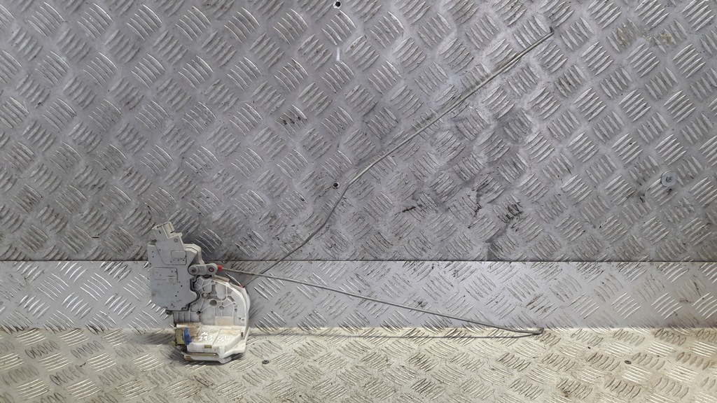 фото №1, Primera p11 fl замок лівий задня 6 pin