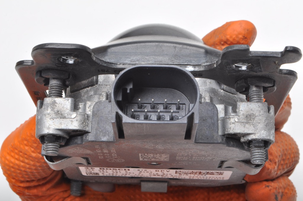 фото №3, Bentley bentayga 4.0 tdi радар distronic правый кронштейн 36a907561a