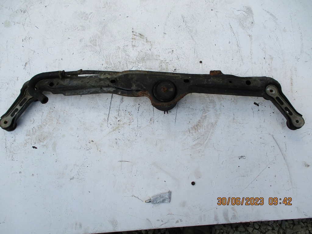 фото №1, Балка pod двигатель vw golf iii 1h0 1h0199200e