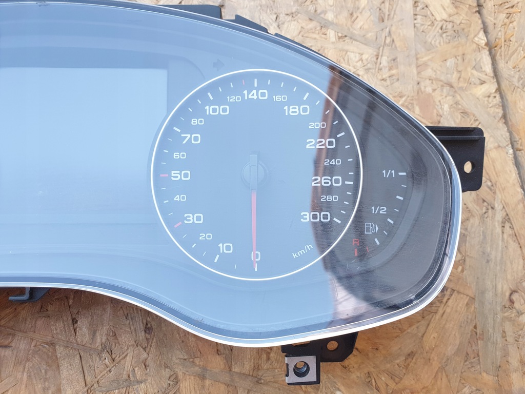 фото №4, Audi a6 c7 лічильник приладова панель 4g8920900f