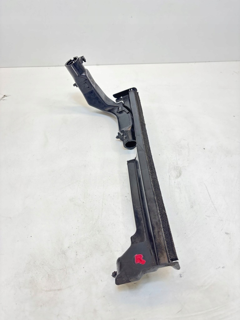 фото №1, Lexus ls 400 ls400 94-97 права сторона панель кріплення радіатора корпус 77