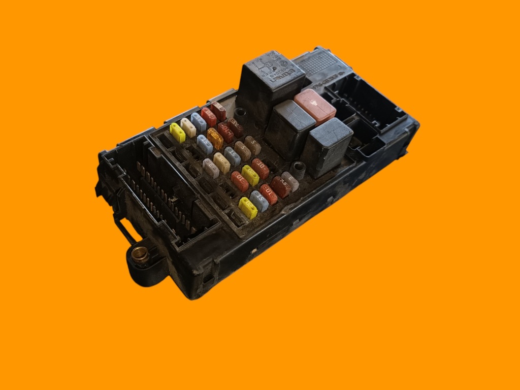 фото №5, Коробка запобіжників модуля bsi iveco daily 06-13 69500009