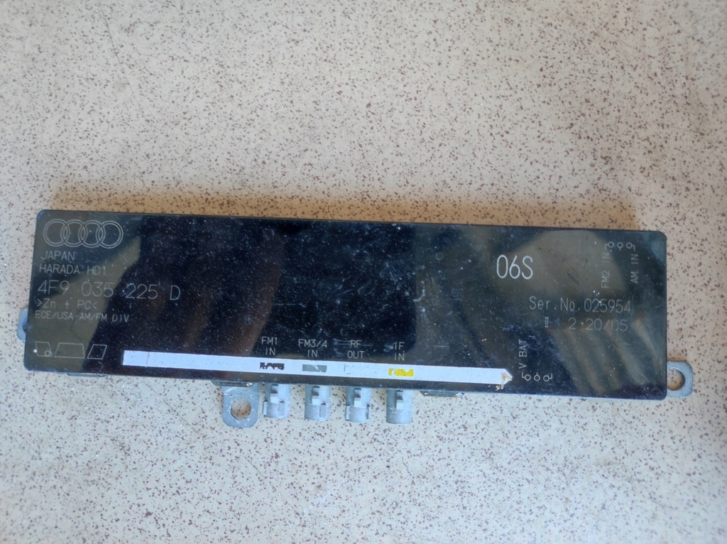 фото №1, Усилитель антенный audi 4f9035225d