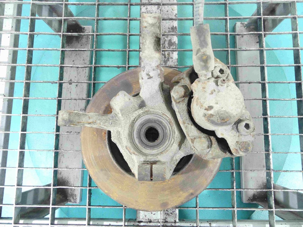 фото №2, Поворотний кулак ліва ступиця перед 1.5d renault thalia i