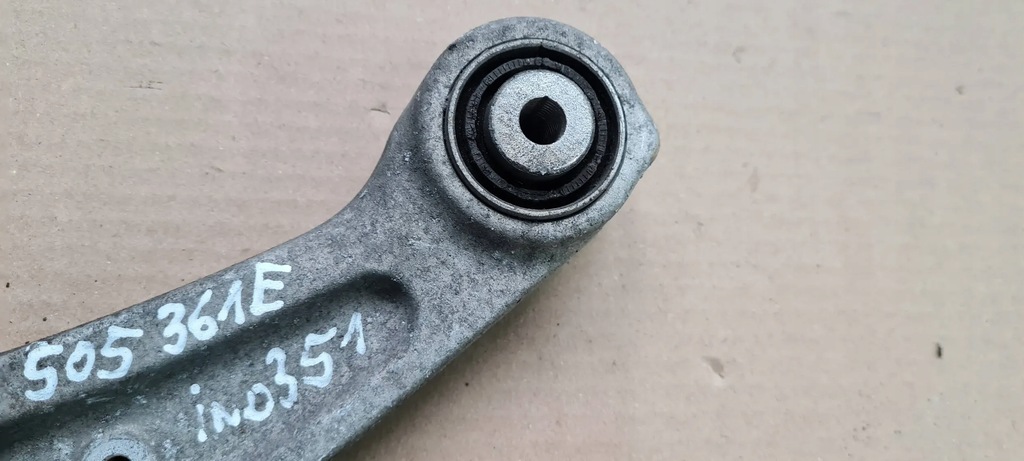 фото №7, A4 b9 8w рычаг левый задняя поперечный 8w0505361e a5 8w