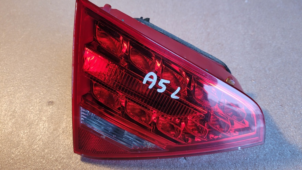фото №1, Audi a5 8t sportback лампа led лівий задня 8t0945093a