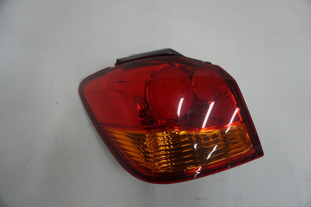 фото №1, Mitsubishi asx i лампа ліва задня led 2010-2018rok 8330a689