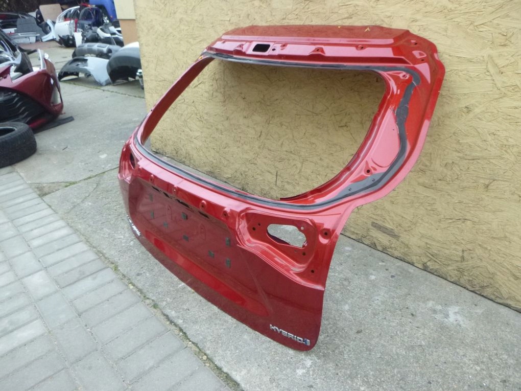 фото №3, Toyota yaris cross 21- крышка багажника задняя