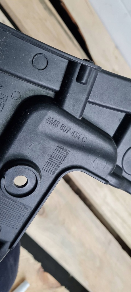 фото №9, Sq8 q8 напрямна кронштейн кронштейн бампера правий задня 24r 4m8807454c