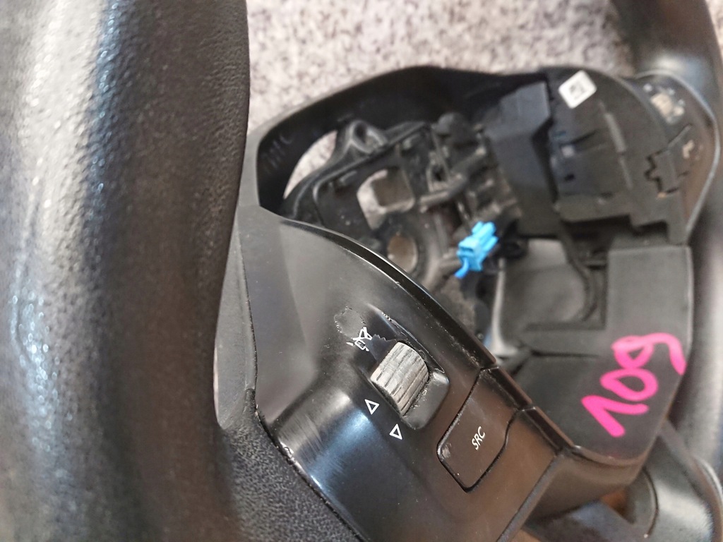 фото №5, Peugeot 208 мультифункция воздуховод