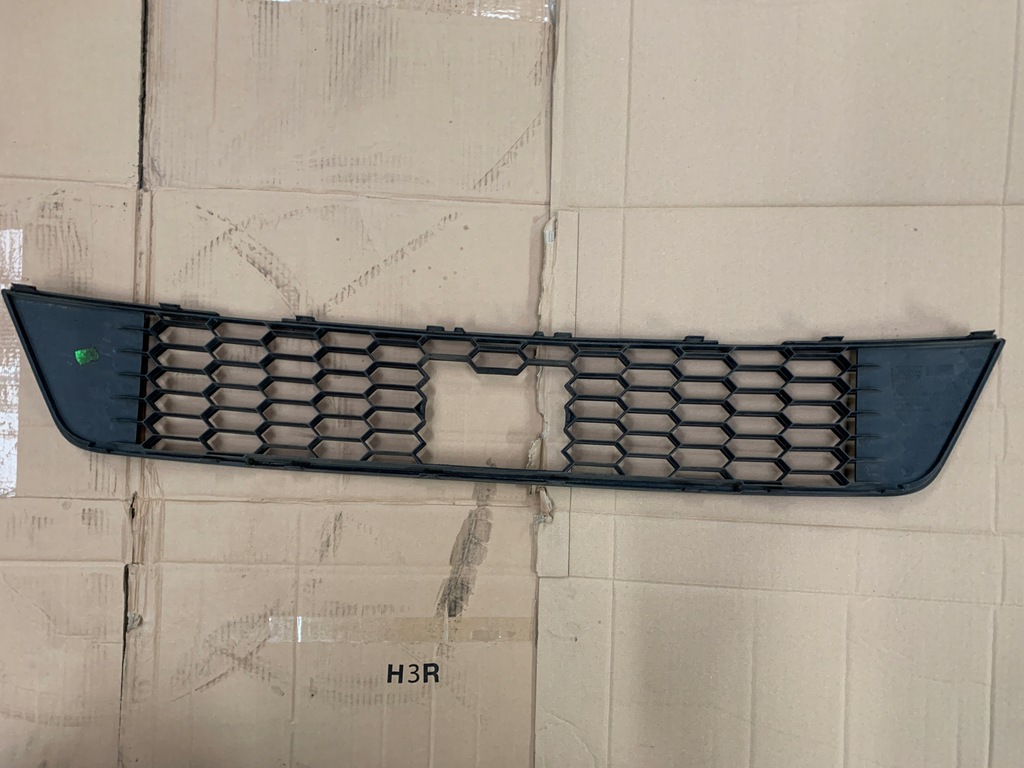 фото №6, Решётка бампера skoda octavia iii rs радар 5e0